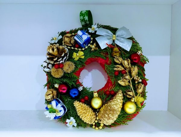 Yeni il Bayramı üçün Təbii Əl işi Qapı Çələngi-5